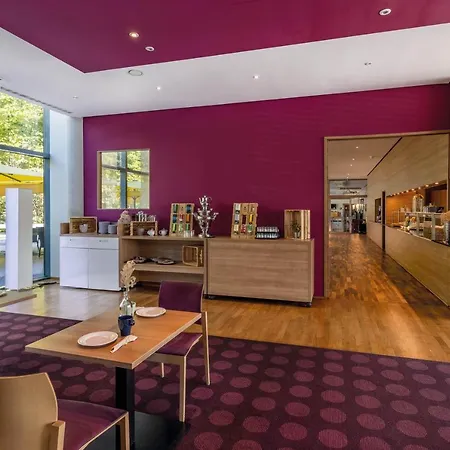 Ξενοδοχείο Seminaris Campushotel 4*