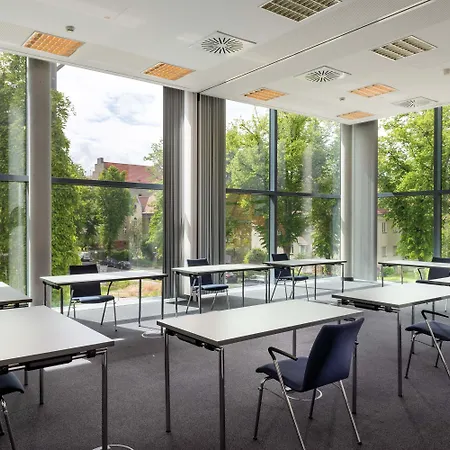 Ξενοδοχείο Seminaris Campushotel 4*