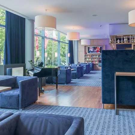 Ξενοδοχείο Seminaris Campushotel 4*