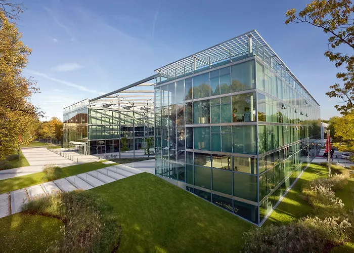 Seminaris Campushotel 4*