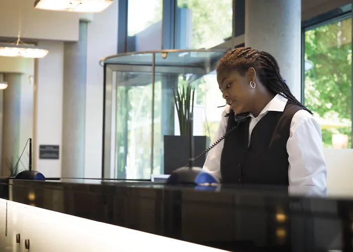 ホテル Seminaris Campushotel 4*