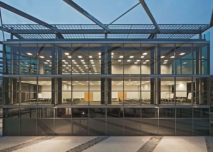 Seminaris Campushotel ホテル 4*