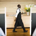 Seminaris Campushotel Otel 4*