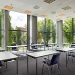 Otel Seminaris Campushotel 4*