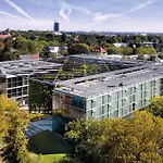 Seminaris Campushotel Otel 4*