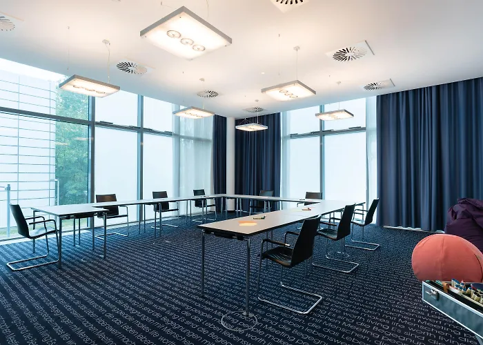 Hotell Seminaris Campushotel 4*