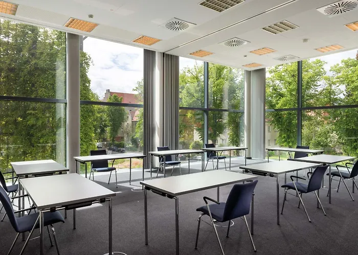 Hotell Seminaris Campushotel 4*