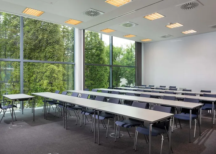 Seminaris Campushotel 4*