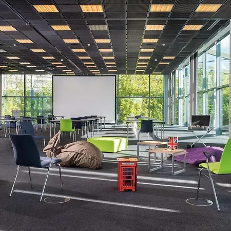 Hotel Seminaris Campushotel 4*