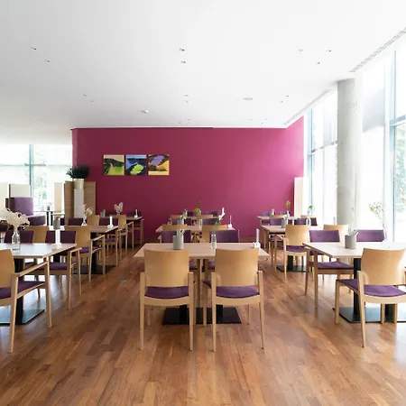Seminaris Campushotel فندق