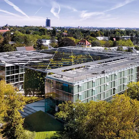 Seminaris Campushotel Hotel 4*